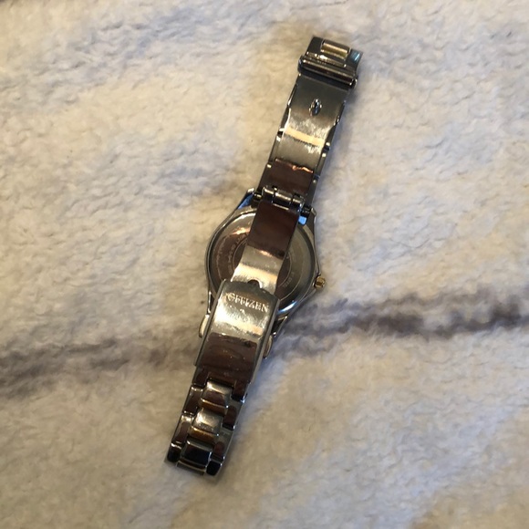 Citizen female watch - Picture 2 of 3